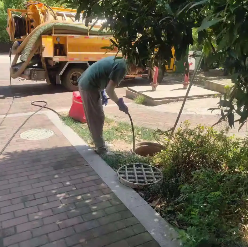 前郭市政排污管道清淤疏通——专业团队，让您全程省心！